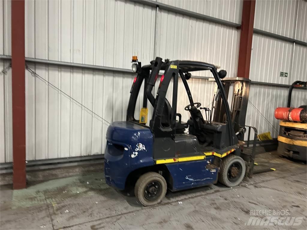 Nissan Y1D2A25Q Dyzeliniai krautuvai