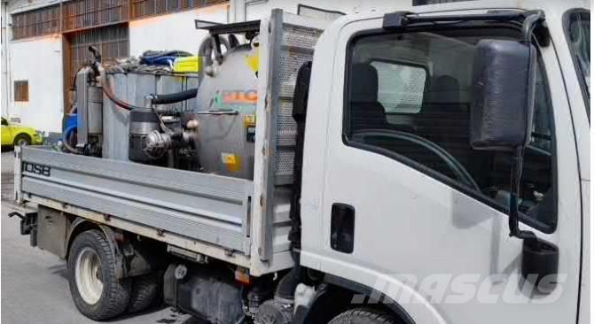 Isuzu N 1R 87A Sunkvežimiai su dengtu kėbulu