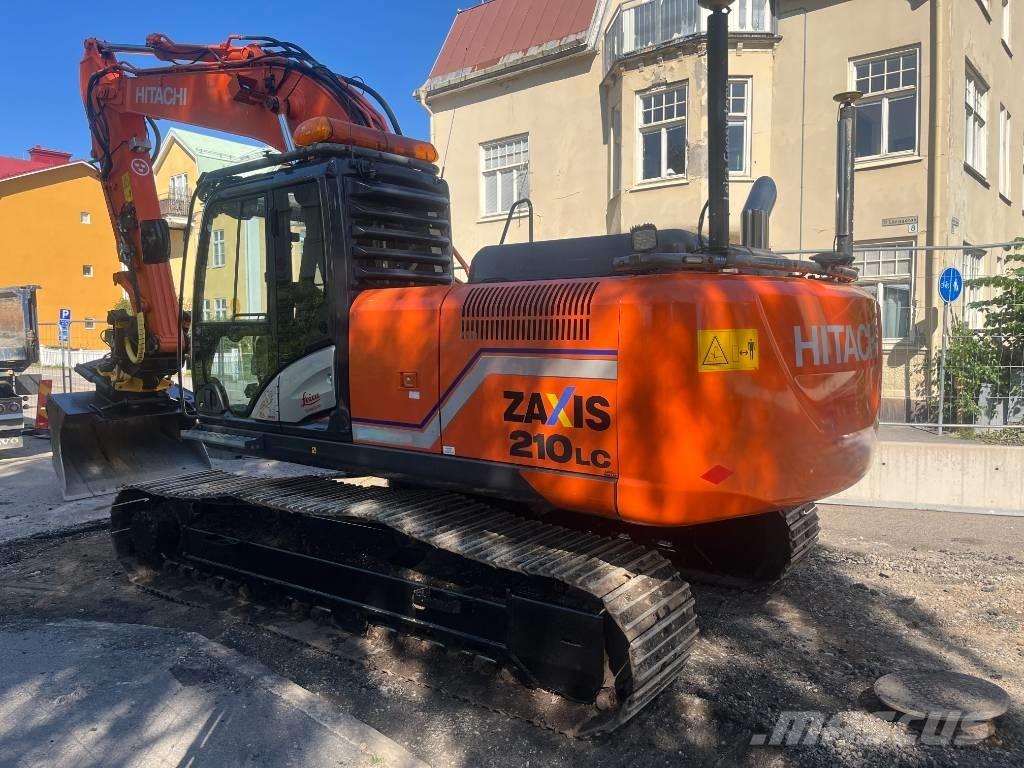 Hitachi ZX 210 Vikšriniai ekskavatoriai
