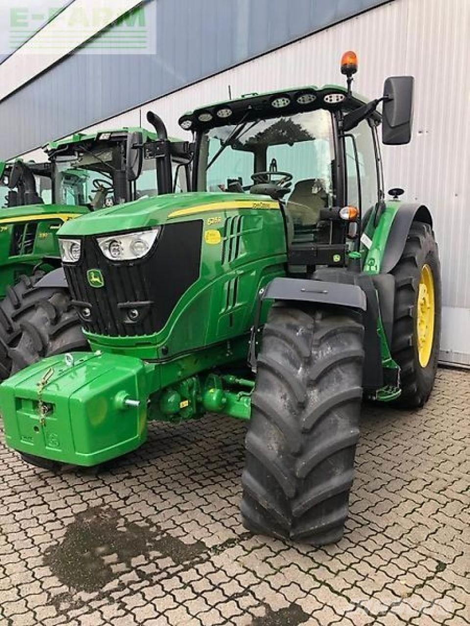 John Deere 6215r Traktoriai
