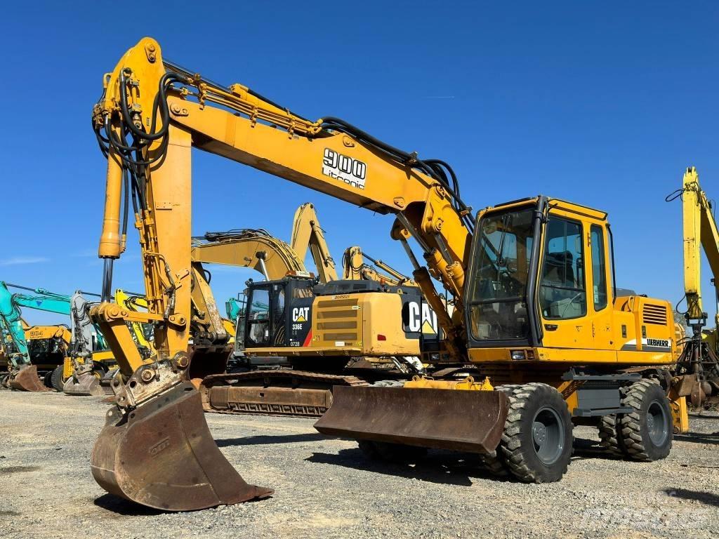 Liebherr A 900 B Ratiniai ekskavatoriai