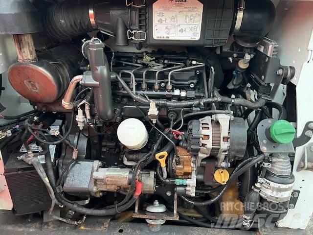 Bobcat T 550 Krautuvai su šoniniu pasukimu