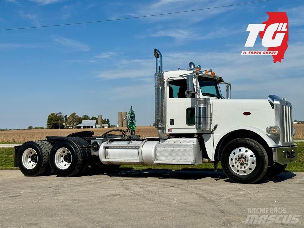 Peterbilt 388 Naudoti vilkikai