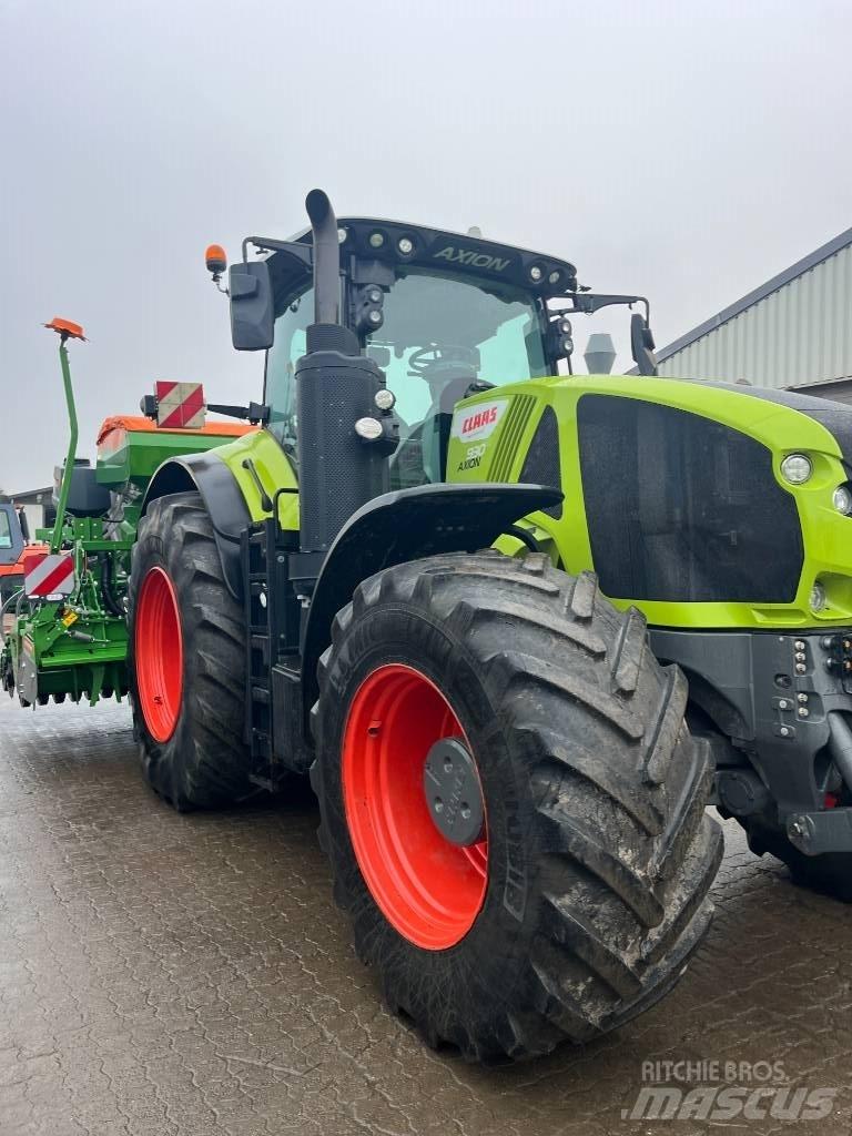 CLAAS Axion 930 Traktoriai