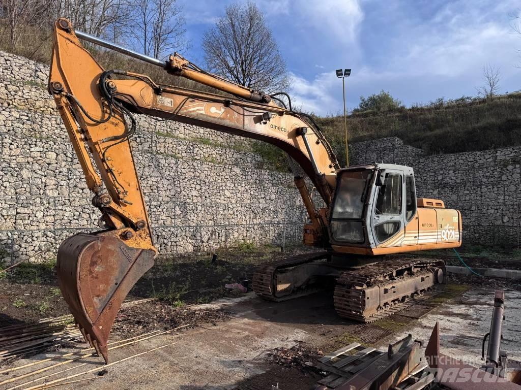 CASE 9021 Vikšriniai ekskavatoriai