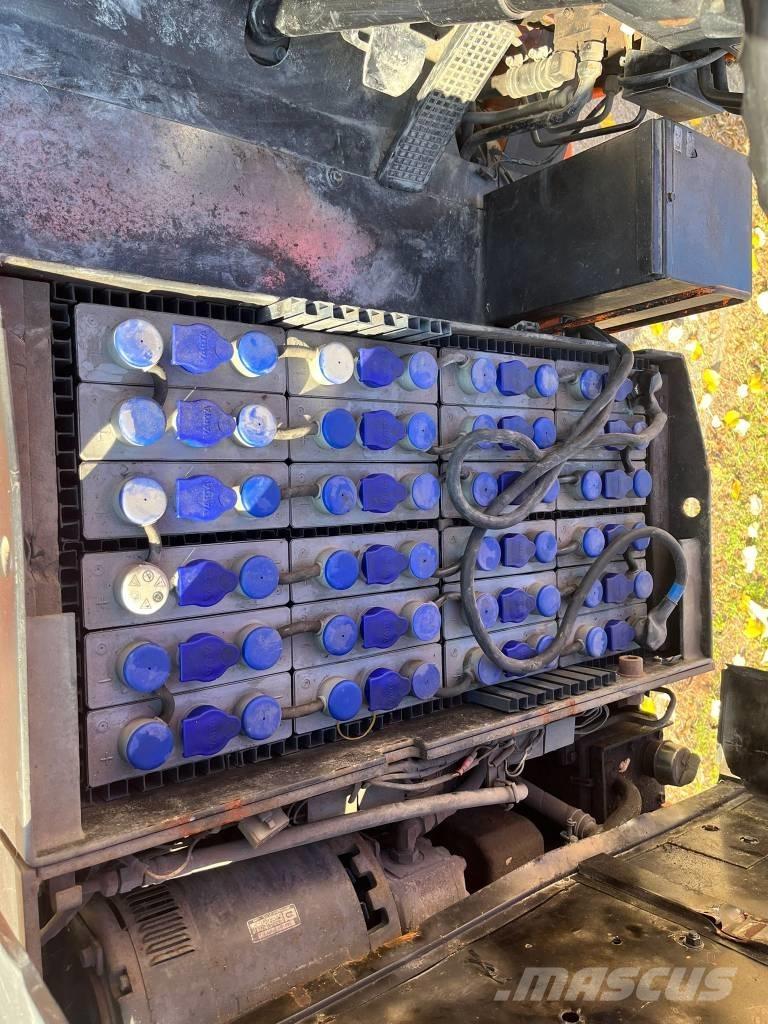 Toyota 2FBE13 Elektriniai šakiniai krautuvai