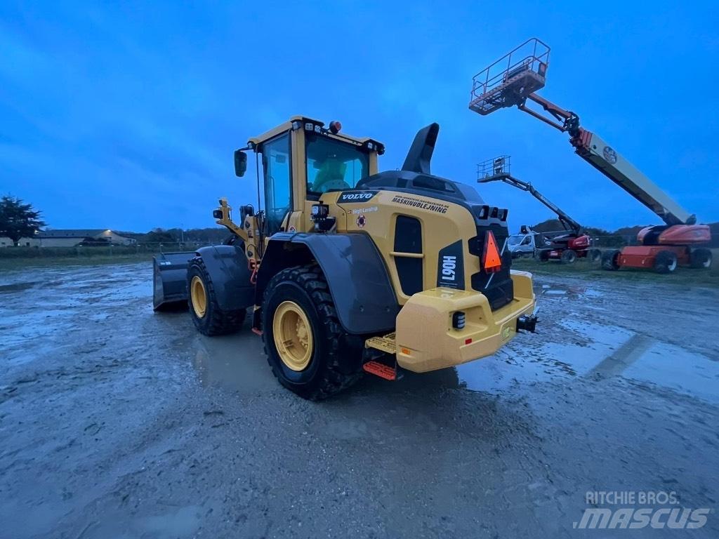 Volvo L 90 H Naudoti ratiniai krautuvai