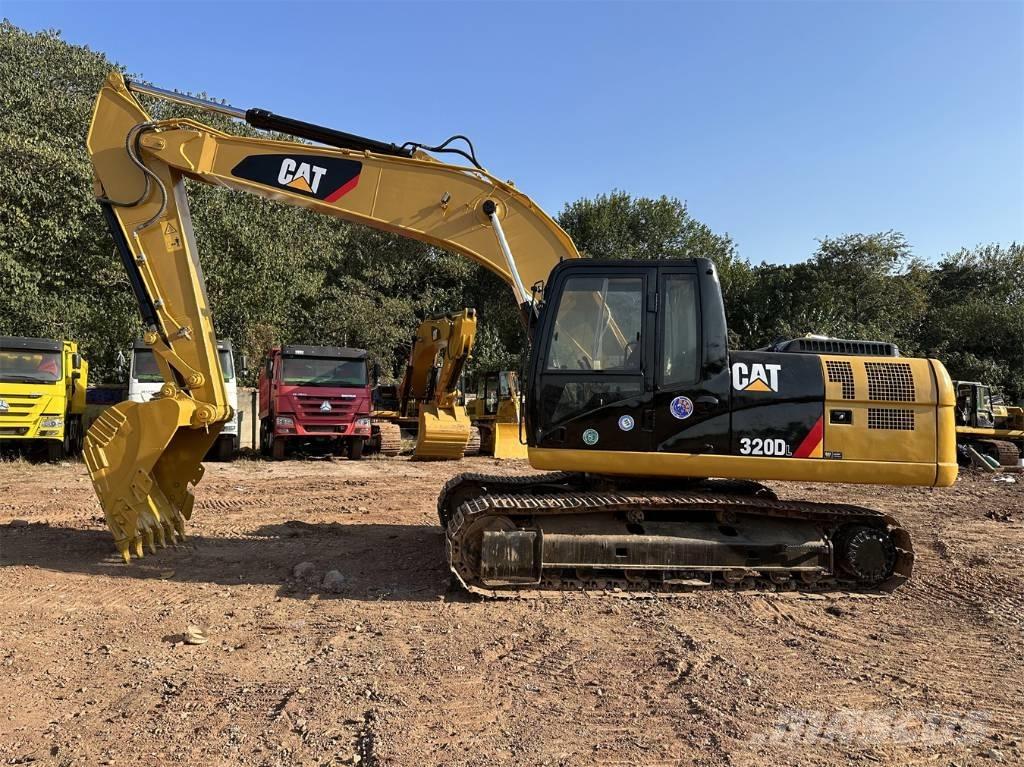 CAT 320D Vikšriniai ekskavatoriai