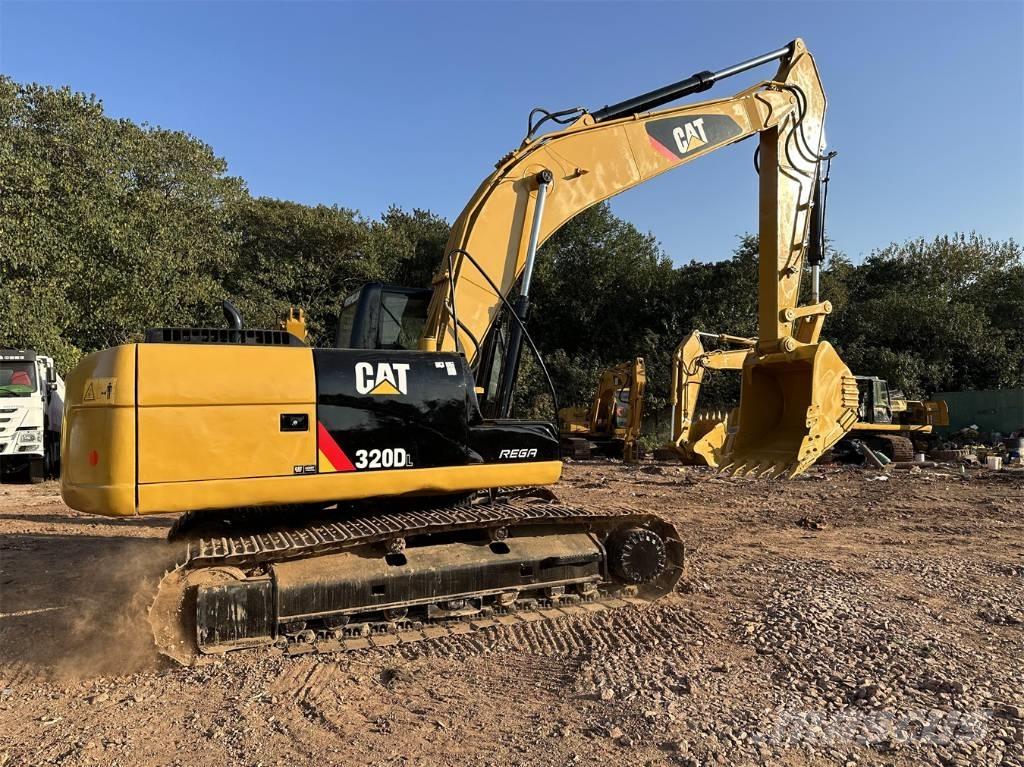 CAT 320D Vikšriniai ekskavatoriai