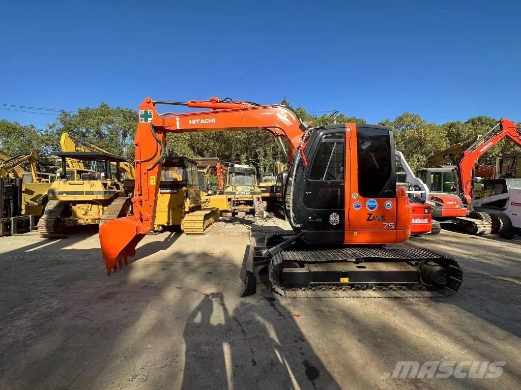 Hitachi ZX 75 Vikšriniai ekskavatoriai