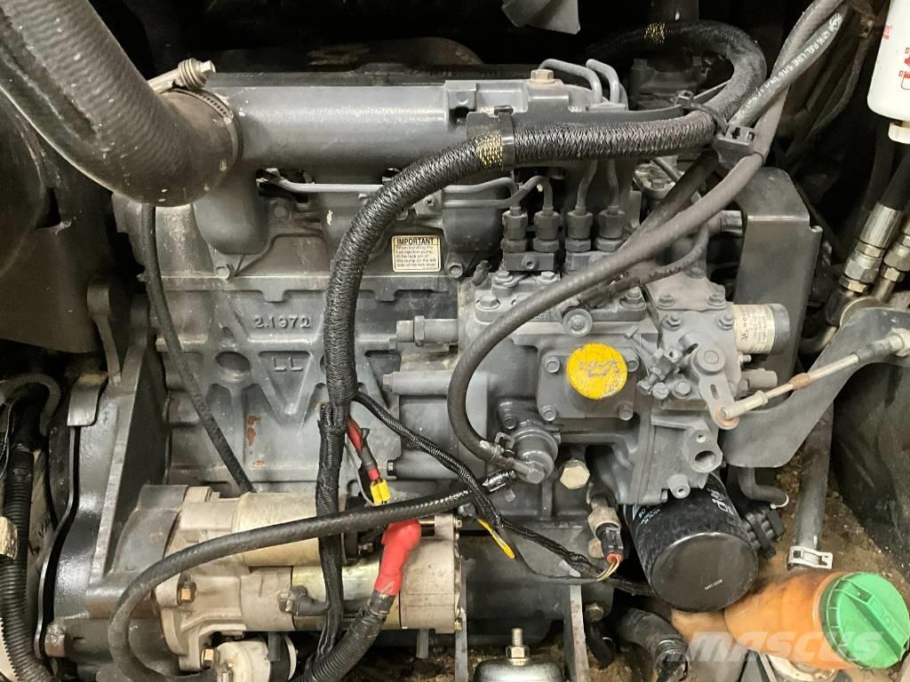 Bobcat S 450 Krautuvai su šoniniu pasukimu