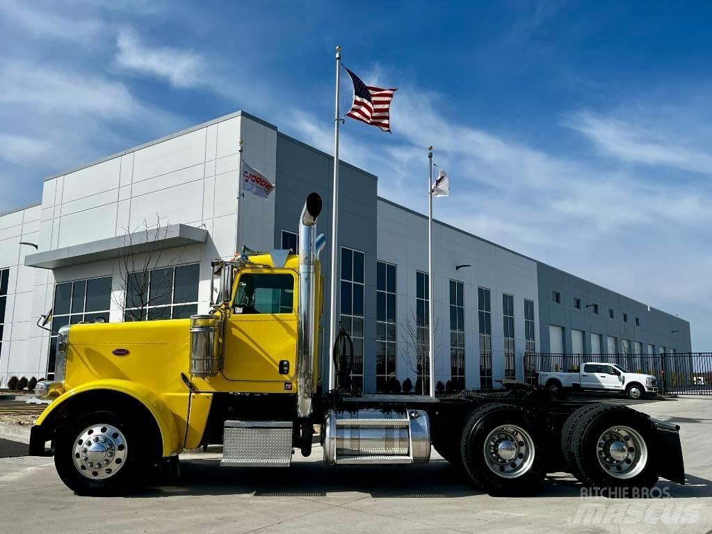 Peterbilt 389 Naudoti vilkikai