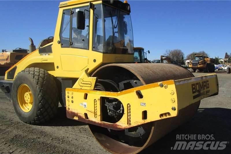 Bomag B213DH-4 Kombinuoti volai