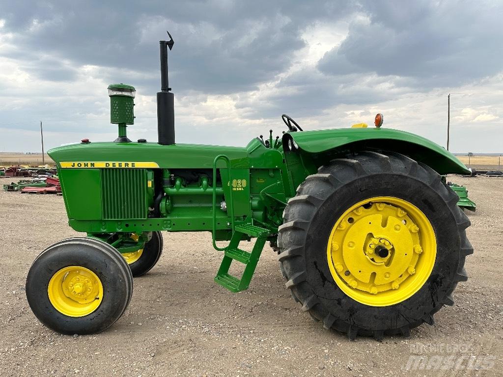 John Deere 4020 Traktoriai