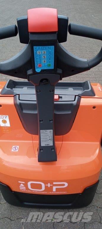 Toyota LWE 200 Rankiniai vėžimėliai