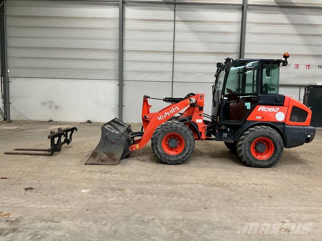Kubota R 082 Naudoti ratiniai krautuvai