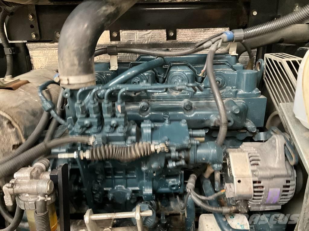 Kubota R 082 Naudoti ratiniai krautuvai