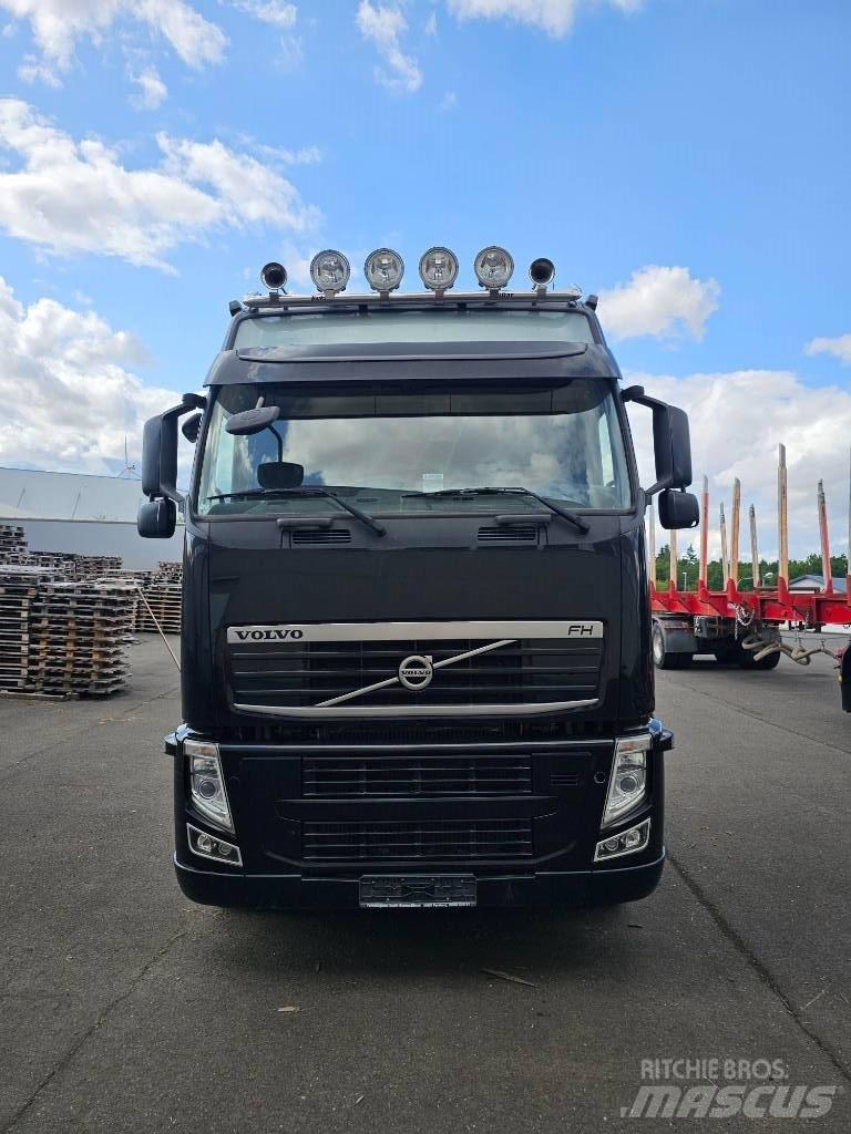 Volvo FM/FH-6X4R Miškovežių vilkikai