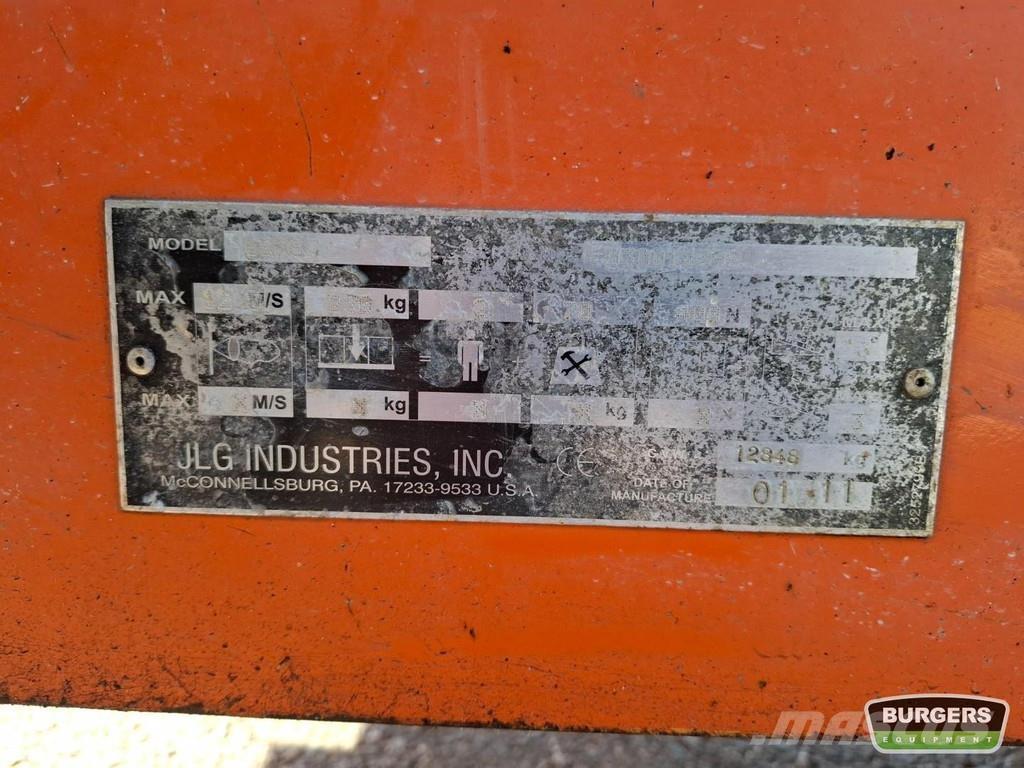 JLG 660SJ Teleskopiniai keltuvai