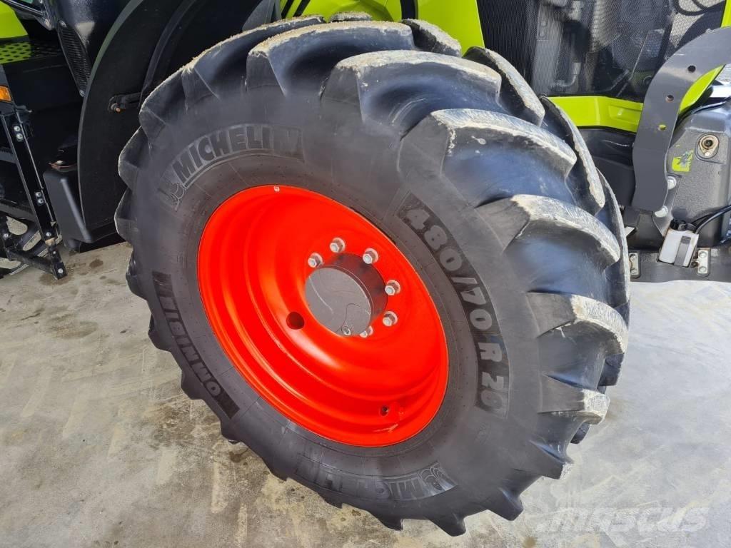 CLAAS 530 cmatic cis+ Traktoriai