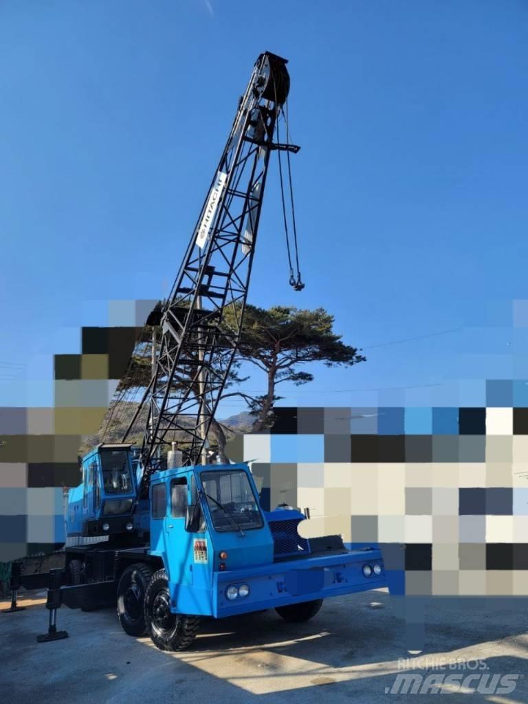Hitachi FK 150 Vikšriniai kranai