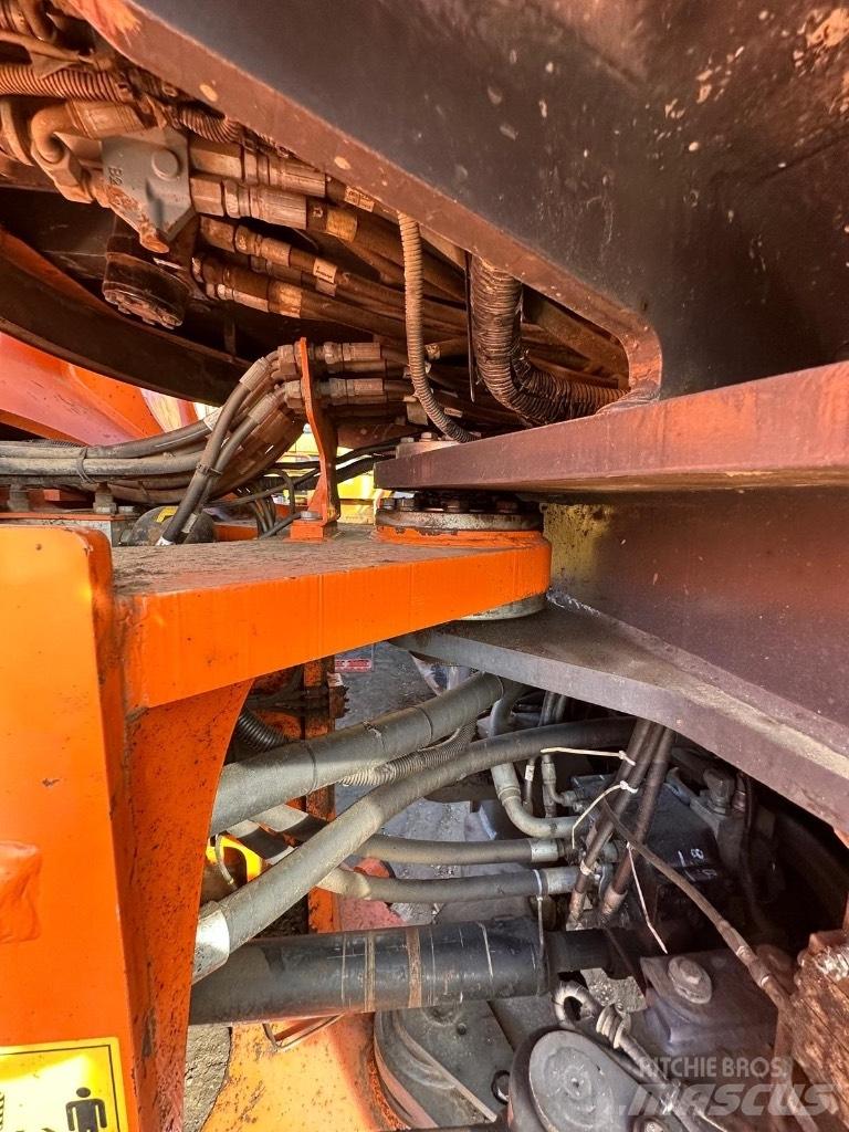 Doosan DX420-3 Ratiniai ekskavatoriai
