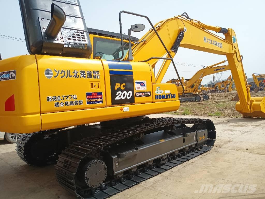 Komatsu PC 200-8 Vikšriniai ekskavatoriai