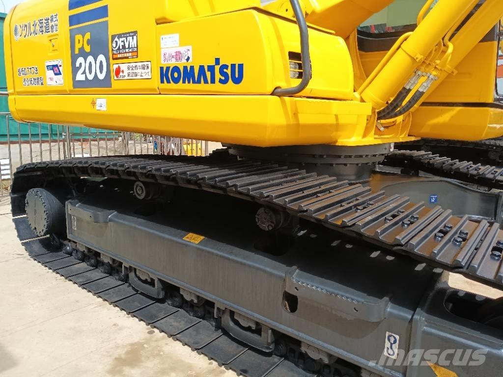 Komatsu PC 200-8 Vikšriniai ekskavatoriai