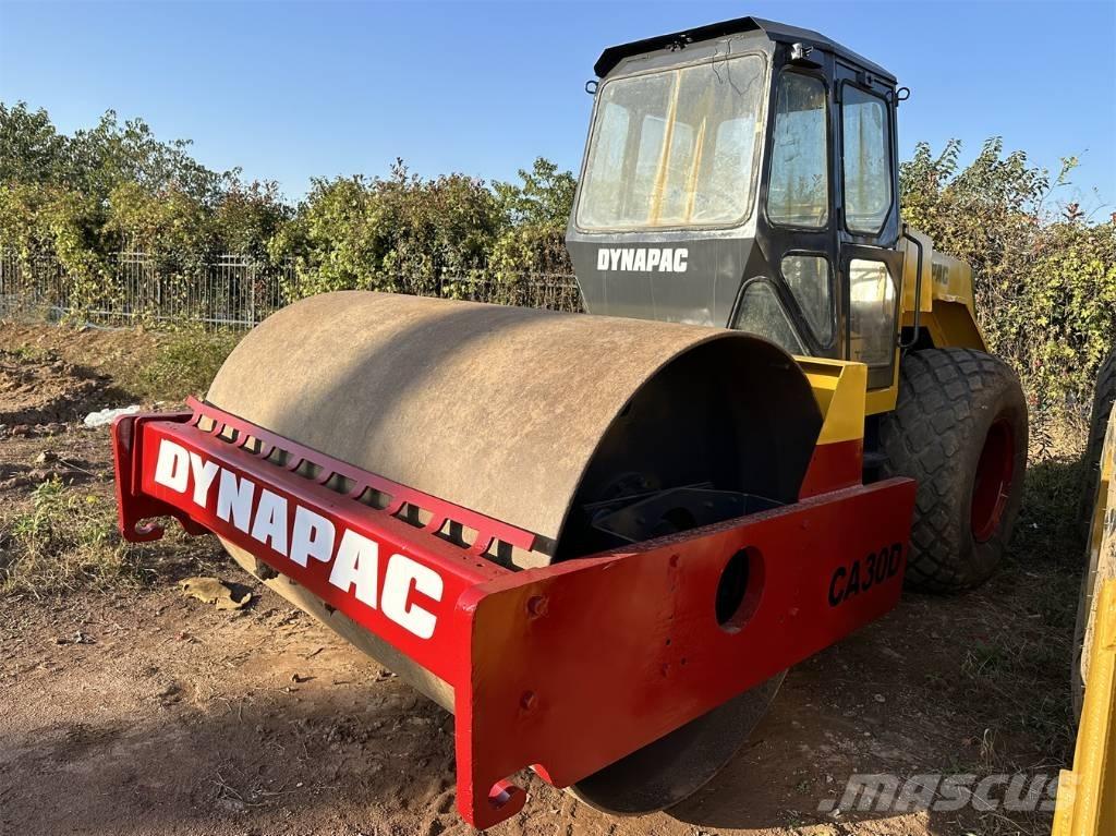 Dynapac CA 30 D Vieno būgno volai