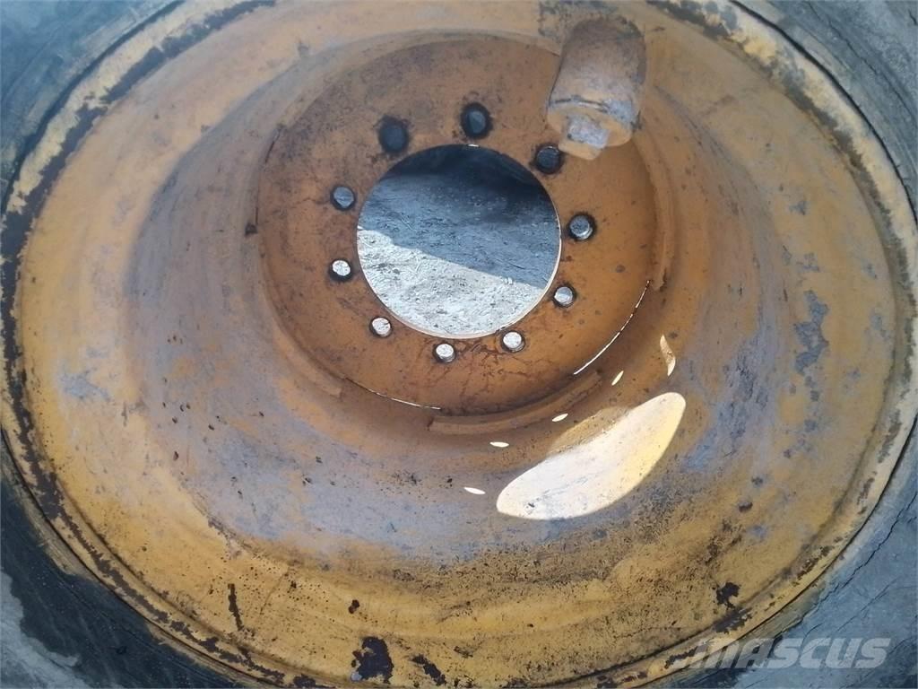 Ösa 250 24x26,5 Padangos, ratai ir ratlankiai