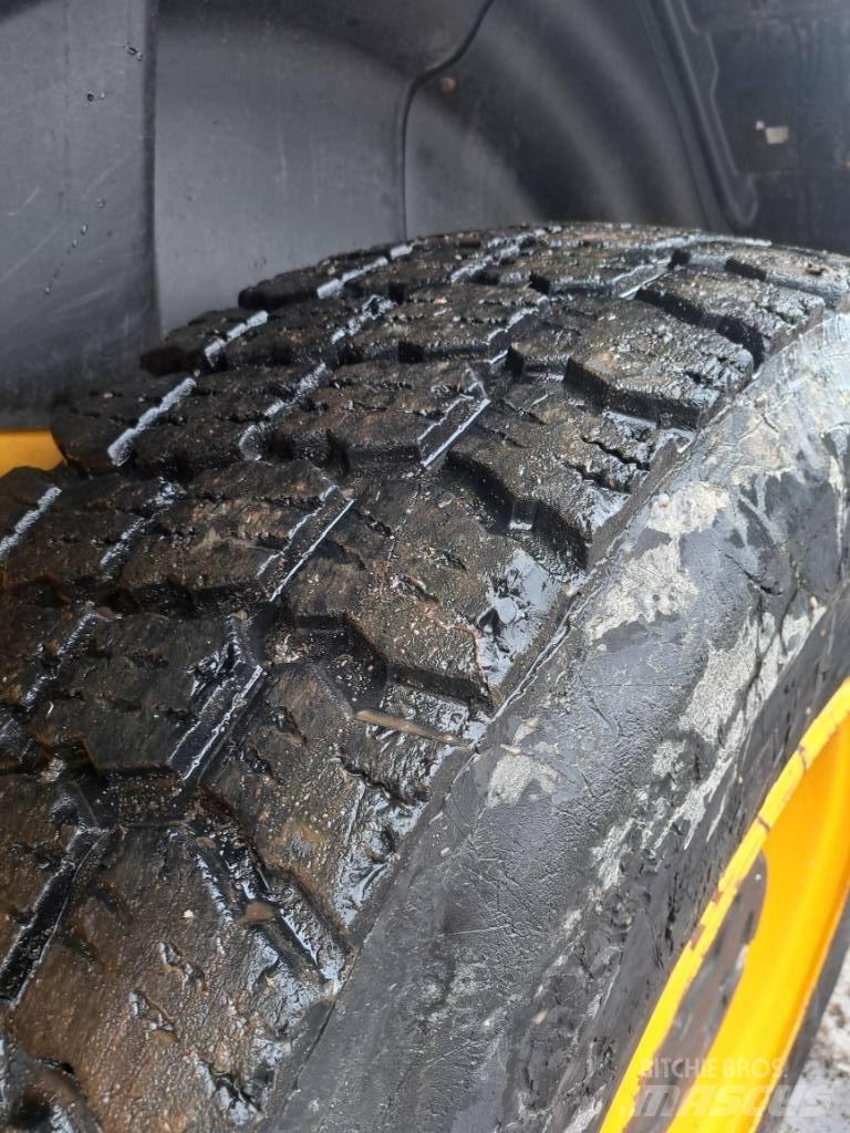 JCB 417 HT Naudoti ratiniai krautuvai