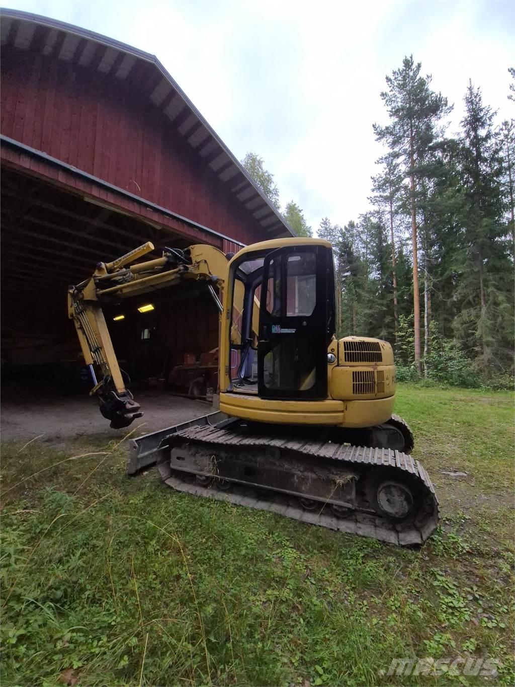 Komatsu PC75 UU Vikšriniai ekskavatoriai