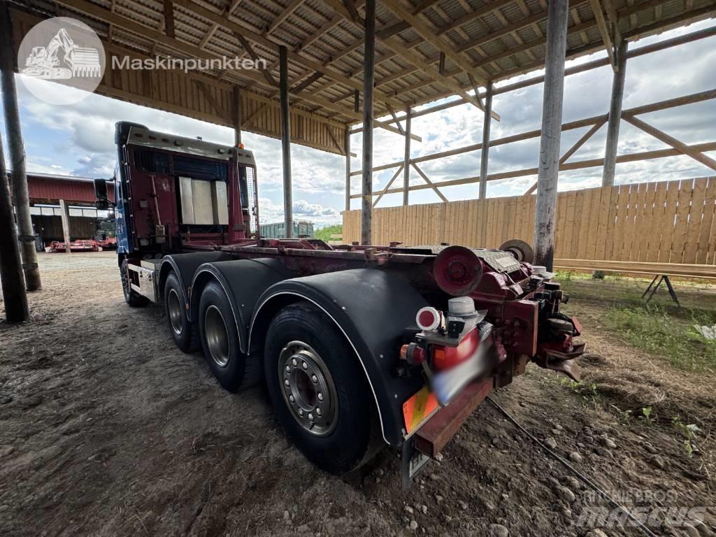 Volvo FH 16 550 Sunkvežimiai su keliamuoju kabliu