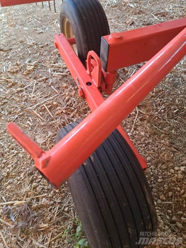 Kuhn GA4321 Pradalges formuojantys padargai