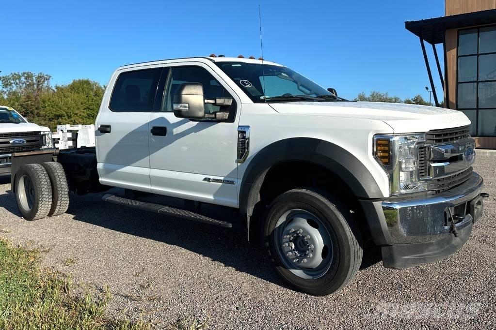 Ford F 550 XLT SD Važiuoklė su kabina