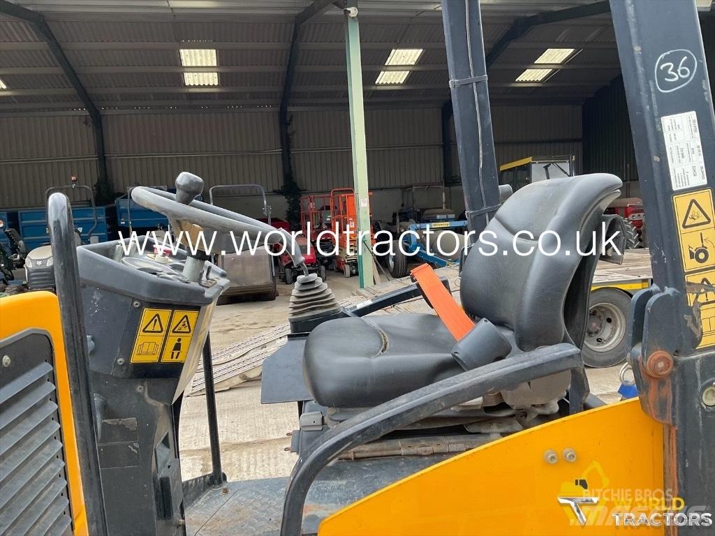 JCB VMT 260-120 Porinių būgnų volai