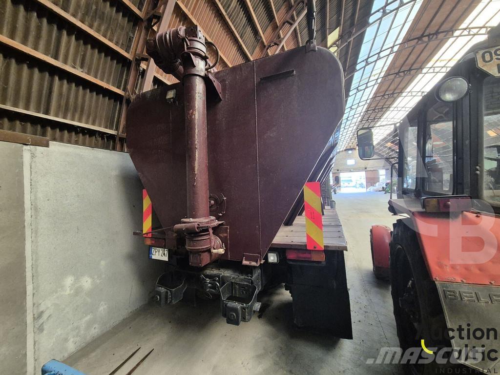 Kamaz 5320 Savivarčių priekabų vilkikai