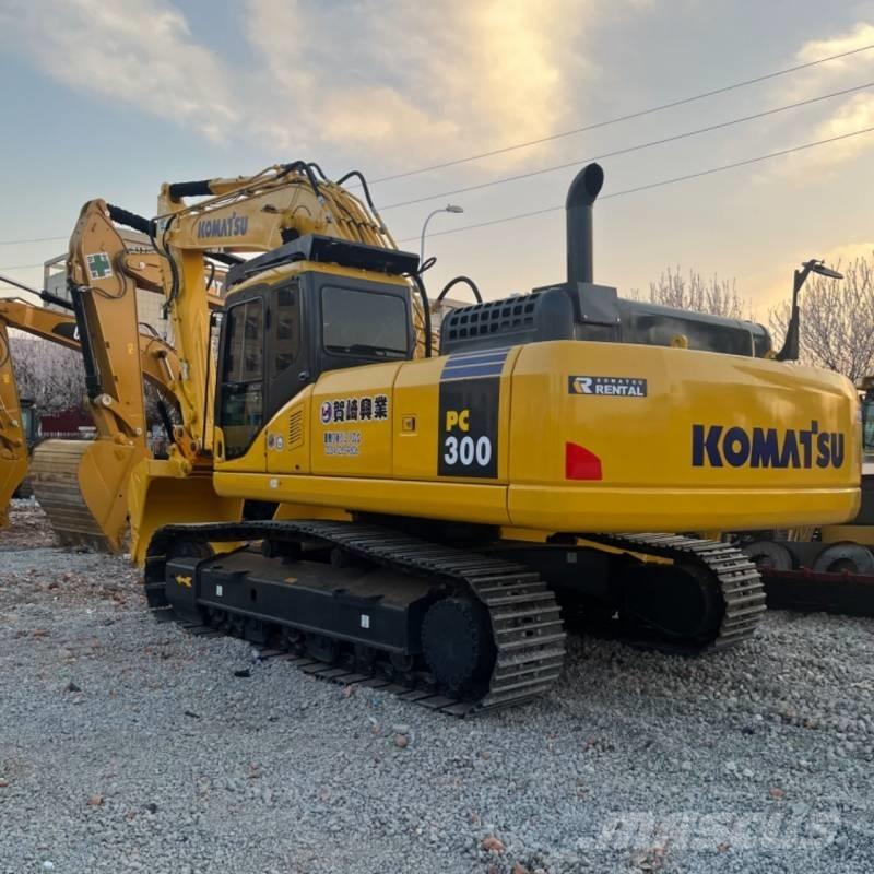Komatsu PC 300 Vikšriniai ekskavatoriai