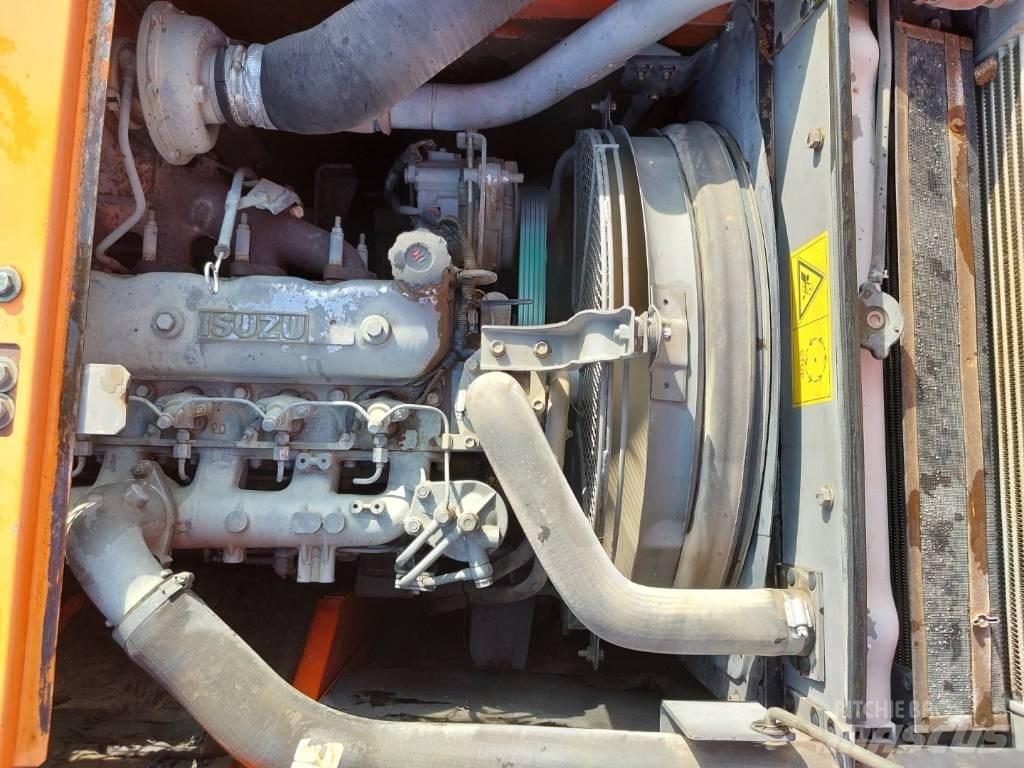 Hitachi ZX225USRLC Vikšriniai ekskavatoriai