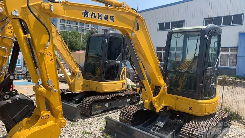 Komatsu PC 40 Vikšriniai ekskavatoriai