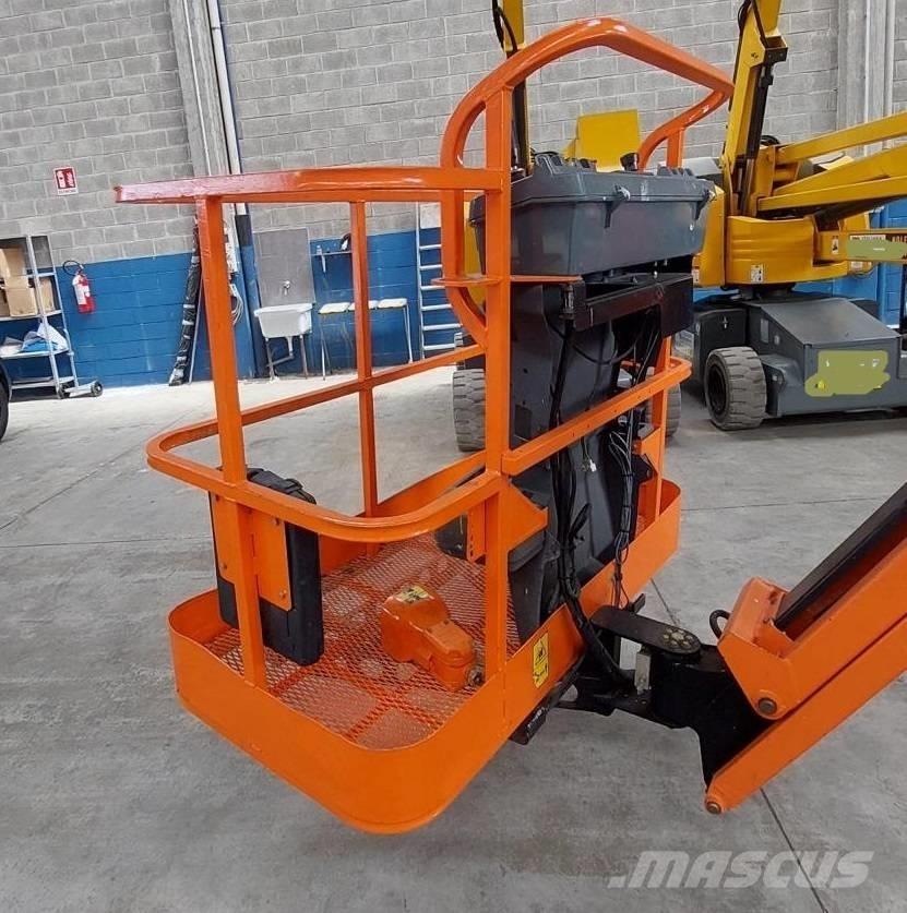 JLG E 450 AJ Alkūniniai keltuvai