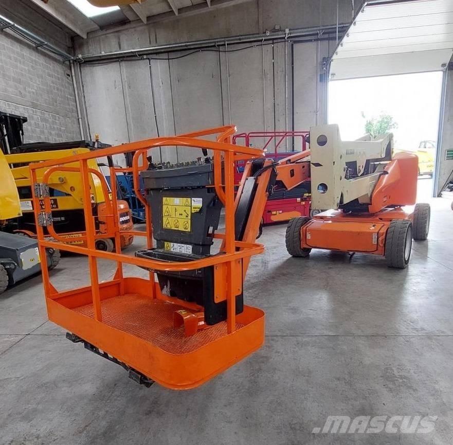 JLG E 450 AJ Alkūniniai keltuvai