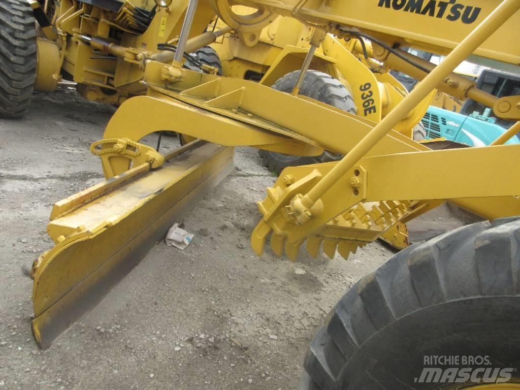 Komatsu GD 623 Greideriai