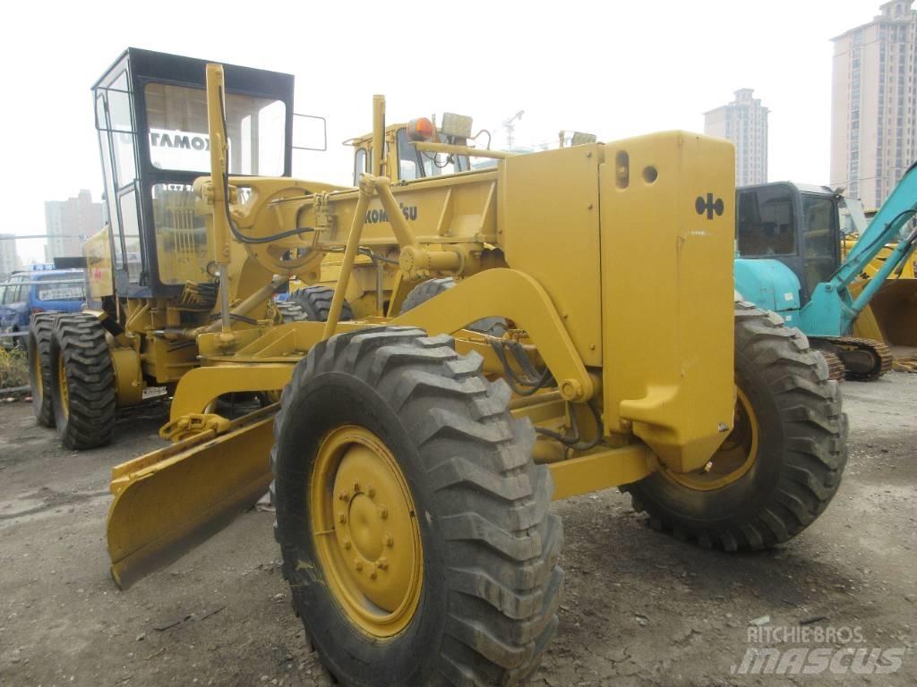 Komatsu GD 623 Greideriai