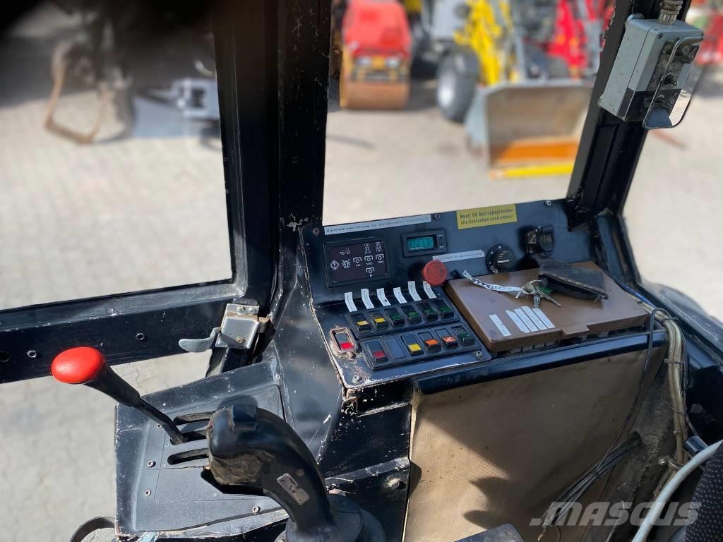 John Deere 6400 Miško traktoriai