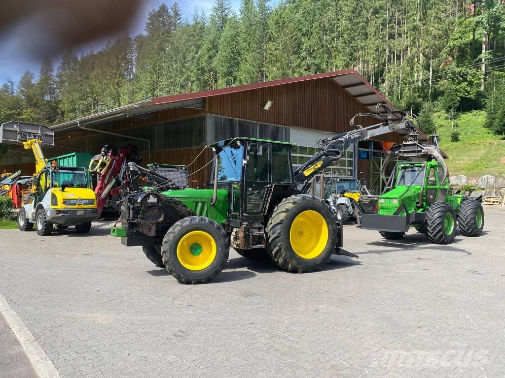 John Deere 6400 Miško traktoriai