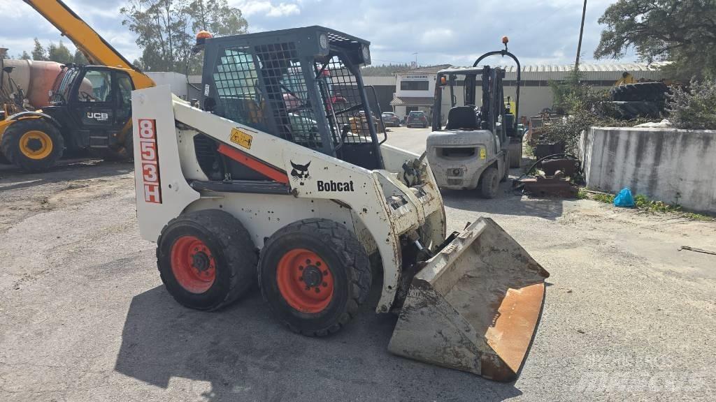 Bobcat 853 H Krautuvai su šoniniu pasukimu