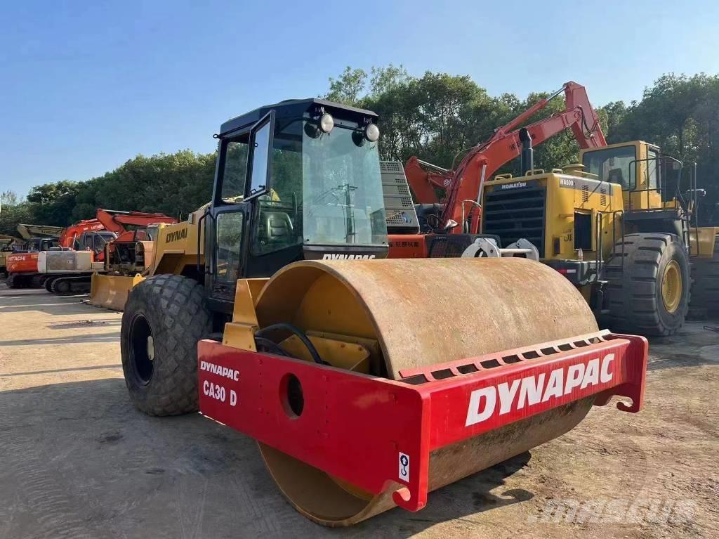 Dynapac CA300 Greideriai