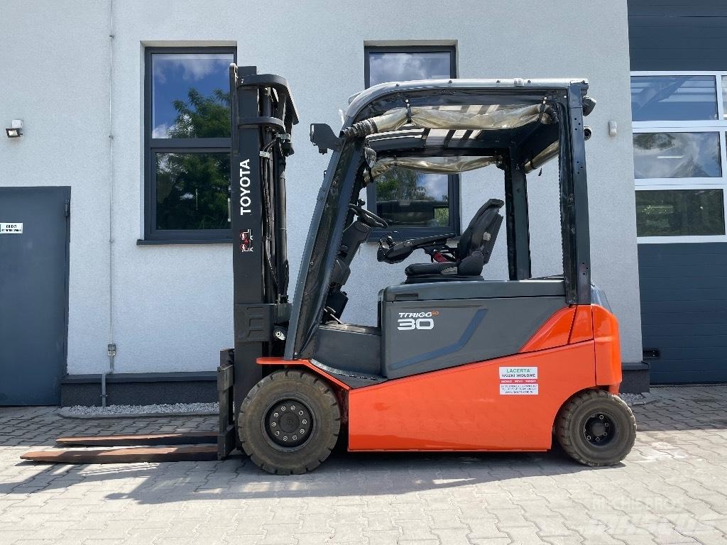 Toyota 8FBMT30 Elektriniai šakiniai krautuvai