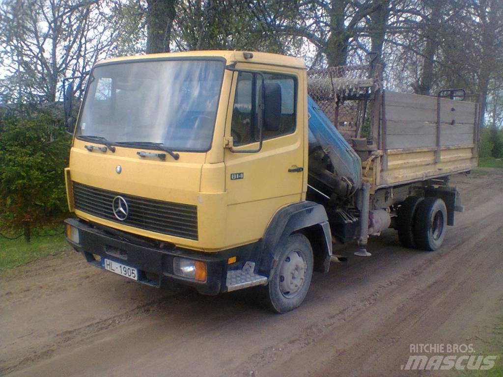 Mercedes-Benz 814 Savivarčių priekabų vilkikai